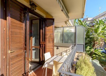 Balcone - Appartamento via cristoforo colombo
 
35, Tremestieri Etneo - foto 26