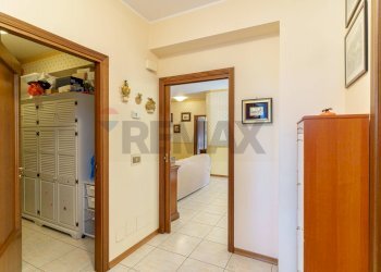 Foto 32 - Appartamento via cristoforo colombo
 
35, Tremestieri Etneo - foto 32