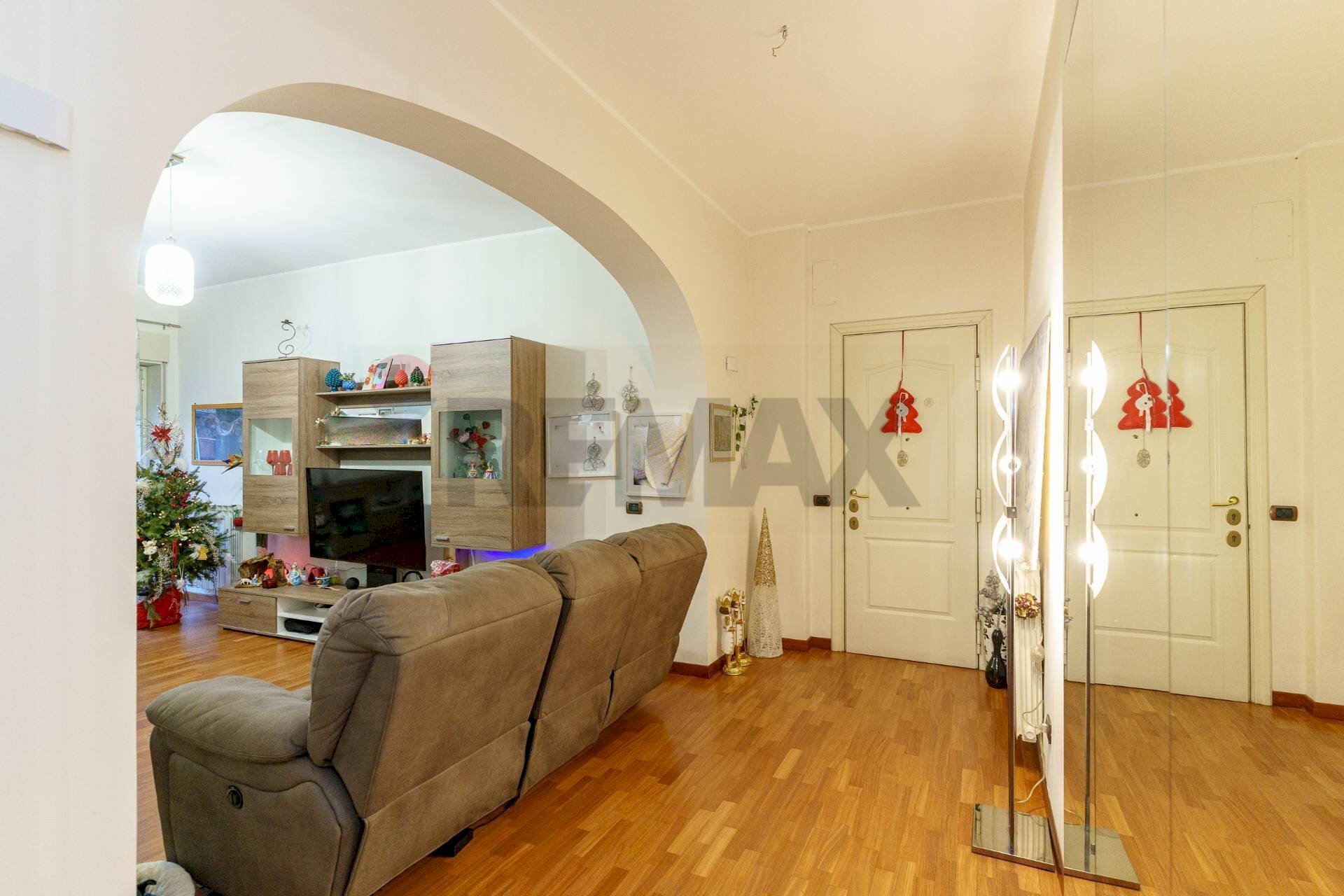 Soggiorno - Appartamento Viale dell'Autonomia
53, Gravina di Catania - foto 3