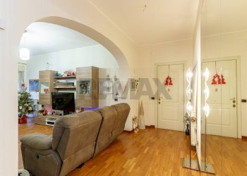 Soggiorno - Appartamento Viale dell'Autonomia
 
53, Gravina di Catania - foto 3