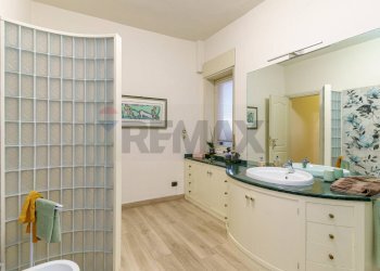 Bagno - Appartamento Viale dell'Autonomia
 
53, Gravina di Catania - foto 25