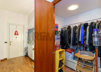 Cabina armadio - Appartamento Viale dell'Autonomia
 
53, Gravina di Catania - foto 33