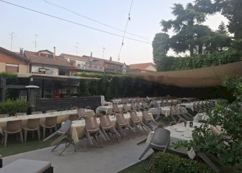 Terrazza - Attività Commerciale Via Aldo Moro
 
2, Nicolosi - foto 13