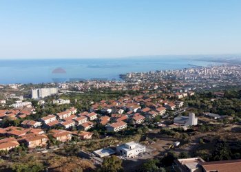 Vista dell\'acqua - Casa semi indipendente Via Taormina
 
17c, San Gregorio di Catania - foto 10