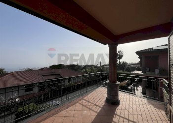 Terrazza - Casa semi indipendente Via Taormina
 
17c, San Gregorio di Catania - foto 20