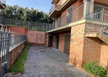 Edificio all\'aperto - Casa semi indipendente Via Taormina
 
17c, San Gregorio di Catania - foto 22