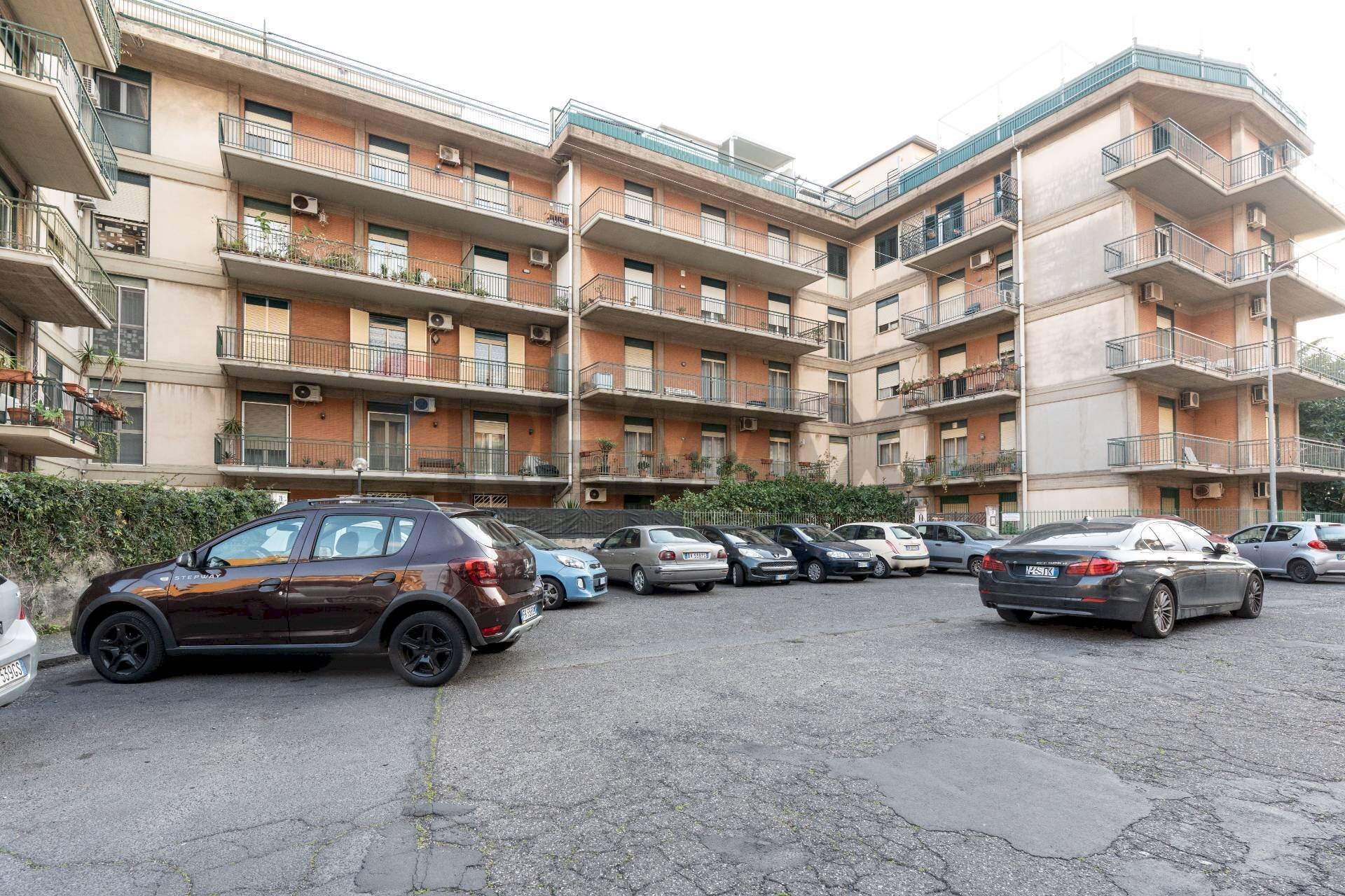 Edificio all\'aperto - Appartamento Via Francesco Guglielmino
 
31, Catania - foto 1