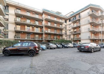 Edificio all\'aperto - Appartamento Via Francesco Guglielmino
 
31, Catania - foto 1