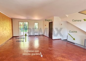 Zona living - Villa a Schiera Via Giacomo Leopardi
 
8, Aci Catena - foto 2