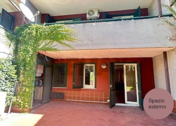 Casa all\'aperto - Villa a Schiera Via Giacomo Leopardi
 
8, Aci Catena - foto 17
