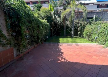 Terrazza - Villa a Schiera Via Giacomo Leopardi
 
8, Aci Catena - foto 19