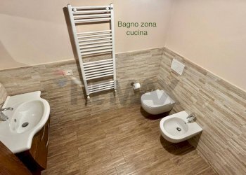 Bagno - Villa a Schiera Via Giacomo Leopardi
 
8, Aci Catena - foto 32