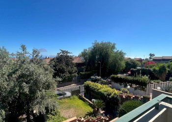 Balcone - Villa a Schiera Via Giacomo Leopardi
 
8, Aci Catena - foto 45