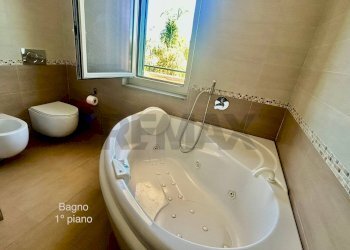 Bagno - Villa a Schiera Via Giacomo Leopardi
 
8, Aci Catena - foto 48