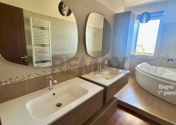 Bagno - Villa a Schiera Via Giacomo Leopardi
 
8, Aci Catena - foto 50