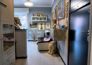 Camera / camera da letto - Four-room apartment via Armando Diaz
 
7, Vado Ligure - photo 14