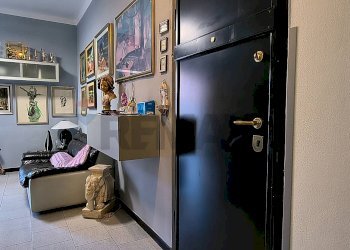 Soggiorno - Four-room apartment via Armando Diaz
 
7, Vado Ligure - photo 18