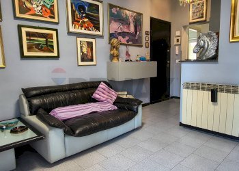 Soggiorno - Four-room apartment via Armando Diaz
 
7, Vado Ligure - photo 20