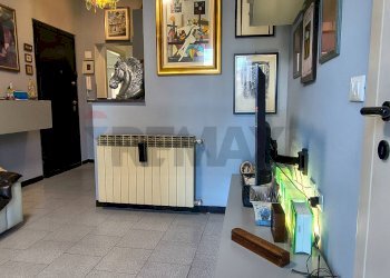 Soggiorno - Four-room apartment via Armando Diaz
 
7, Vado Ligure - photo 21
