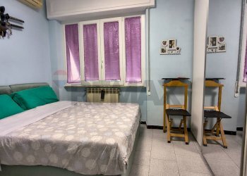 Camera / camera da letto - Four-room apartment via Armando Diaz
 
7, Vado Ligure - photo 37