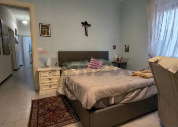 Camera / camera da letto - Four-room apartment via Armando Diaz
 
7, Vado Ligure - photo 50