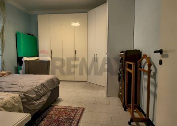 Camera / camera da letto - Four-room apartment via Armando Diaz
 
7, Vado Ligure - photo 52