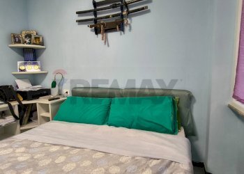 Camera / camera da letto - Four-room apartment via Armando Diaz
 
7, Vado Ligure - photo 56