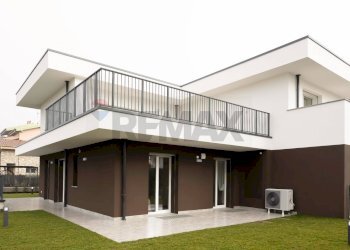 Casa all\'aperto - Villa VIA PALMA IL VECCHIO, Bonate Sotto - photo 1