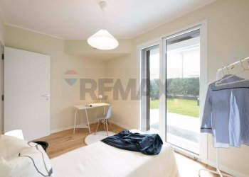 Camera / camera da letto - Villa VIA PALMA IL VECCHIO, Bonate Sotto - photo 12