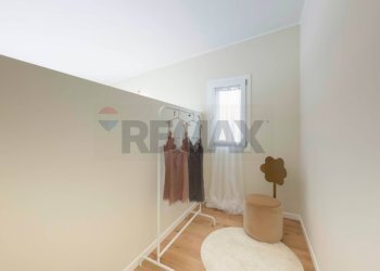 Camera / camera da letto - Villa VIA PALMA IL VECCHIO, Bonate Sotto - photo 16