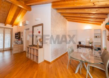 Sala da pranzo - Bilocale Via Don Lorenzo Milani
 
32/B, Treviglio - foto 1