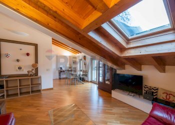 Sala da pranzo - Bilocale Via Don Lorenzo Milani
 
32/B, Treviglio - foto 4