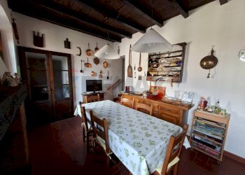 Sala da pranzo - Casa indipendente Endine Gaiano - foto 5