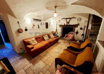 Soggiorno - Casa indipendente Endine Gaiano - foto 10