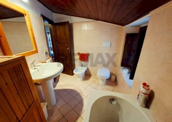 Bagno - Casa indipendente Endine Gaiano - foto 28