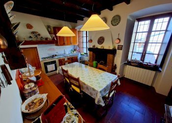 Sala da pranzo - Casa indipendente Endine Gaiano - foto 29