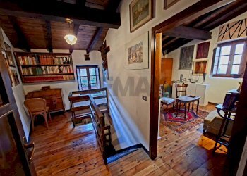 Hall / corridoio - Casa indipendente Endine Gaiano - foto 48