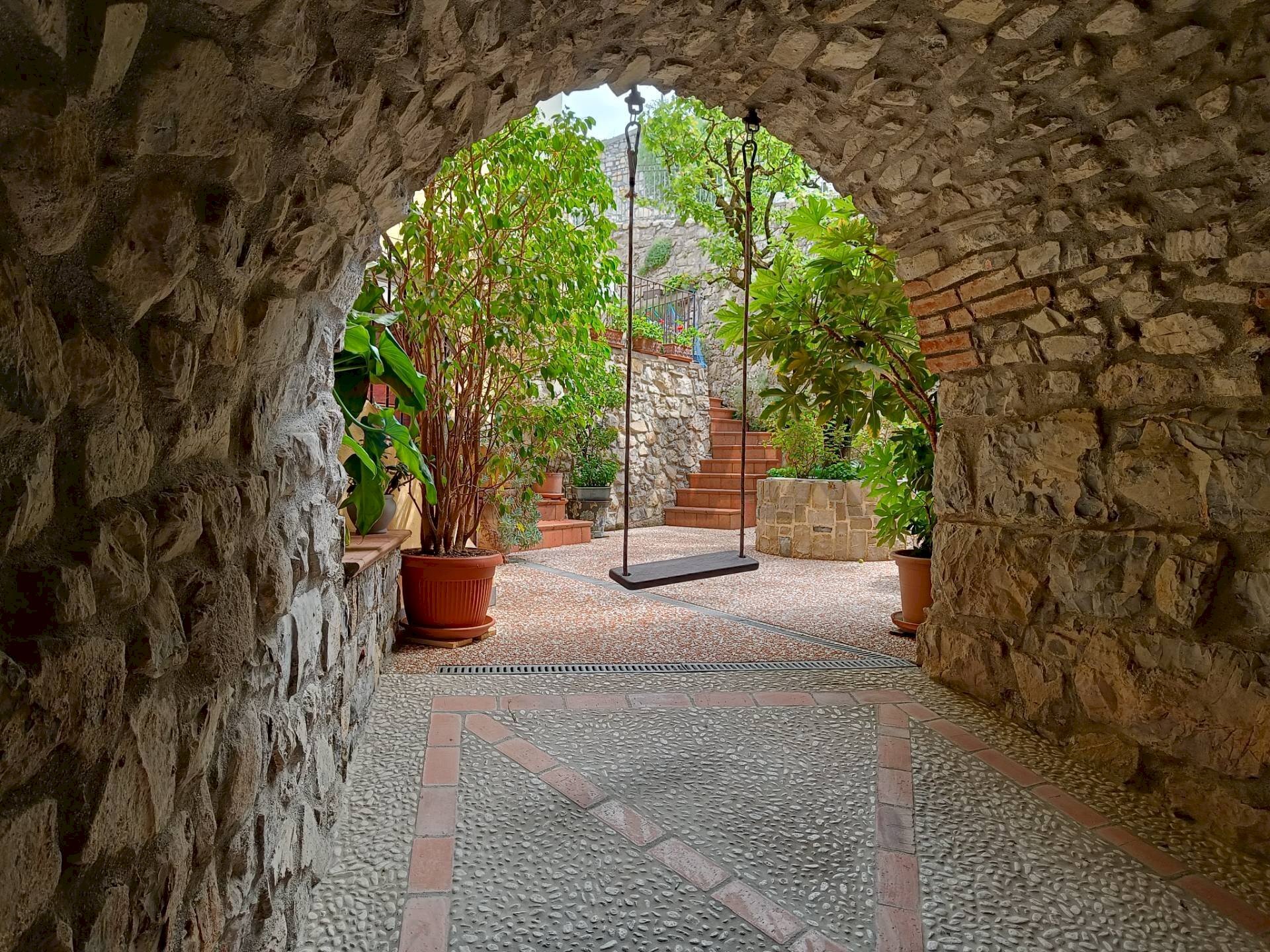 Terrazza - Casa indipendente Via Siviano
 
169, Monte Isola - foto 1