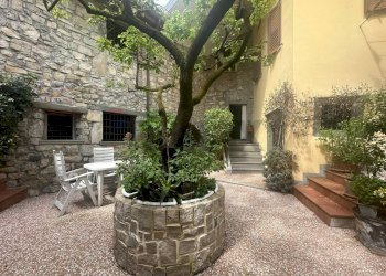Giardino - Casa indipendente Via Siviano
 
169, Monte Isola - foto 6