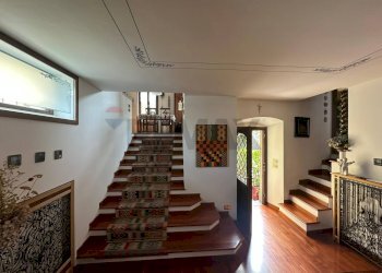 Scale - Casa indipendente Via Siviano
 
169, Monte Isola - foto 20