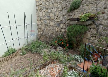 Giardino - Casa indipendente Via Siviano
 
169, Monte Isola - foto 27