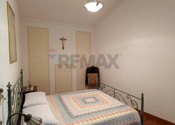 Camera / camera da letto - Casa indipendente Via Siviano
 
169, Monte Isola - foto 46