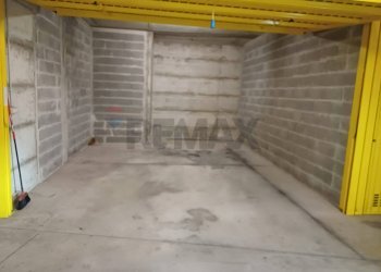 Parcheggio - Casa indipendente Via Siviano
 
169, Monte Isola - foto 64