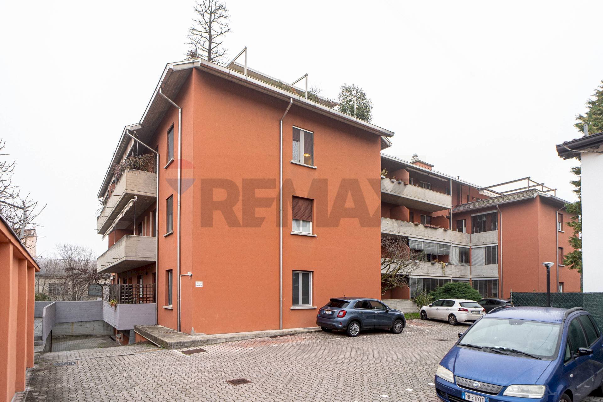 Edificio all\'aperto - Trilocale VIA EMILIA EST
 
202, Parma - foto 1