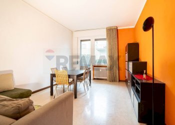 Sala da pranzo - Trilocale VIA EMILIA EST
 
202, Parma - foto 4