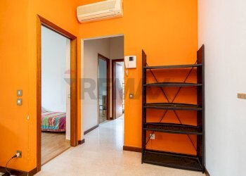 Scale - Trilocale VIA EMILIA EST
 
202, Parma - foto 9