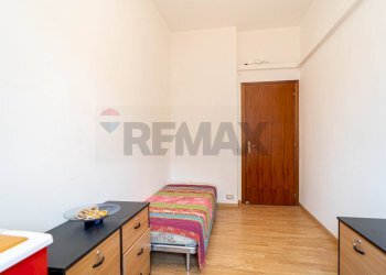 Camera / camera da letto - Trilocale VIA EMILIA EST
 
202, Parma - foto 19