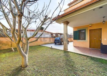 Giardino - Villa a Schiera Ardea - foto 2