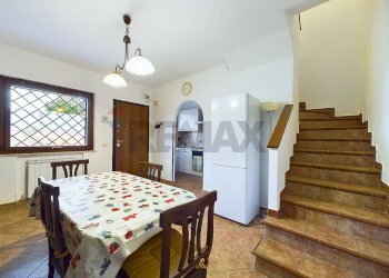 Sala da pranzo - Villa a Schiera Ardea - foto 17