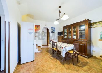 Sala da pranzo - Villa a Schiera Ardea - foto 18